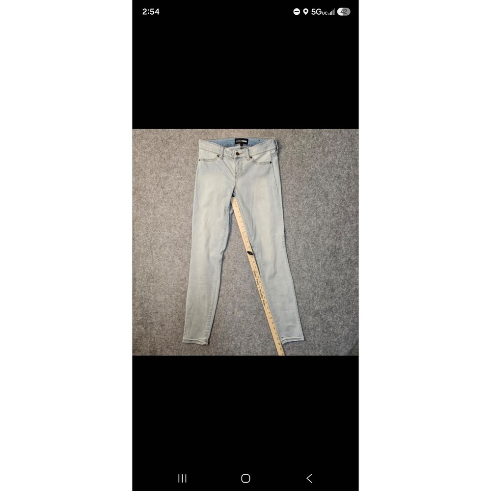 Fashion Nova Womens Skinny Jeans Light Wash Denim Low Rise Stretch Size 3 - Picture 6 of 12